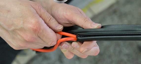 Aplicare reală a tubului fonoizolant în chederul ușii